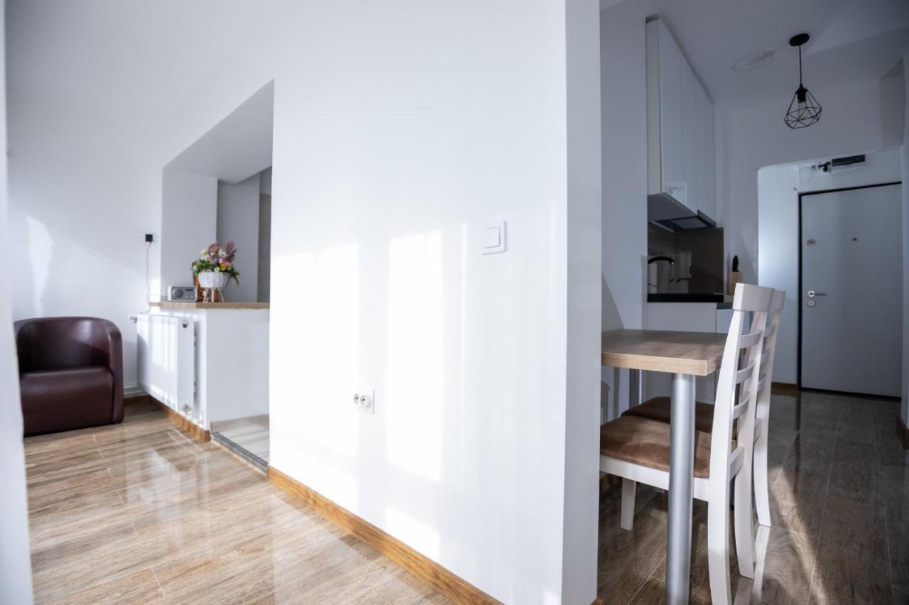 Apartament Central Târgu Jiu Eksteriør billede