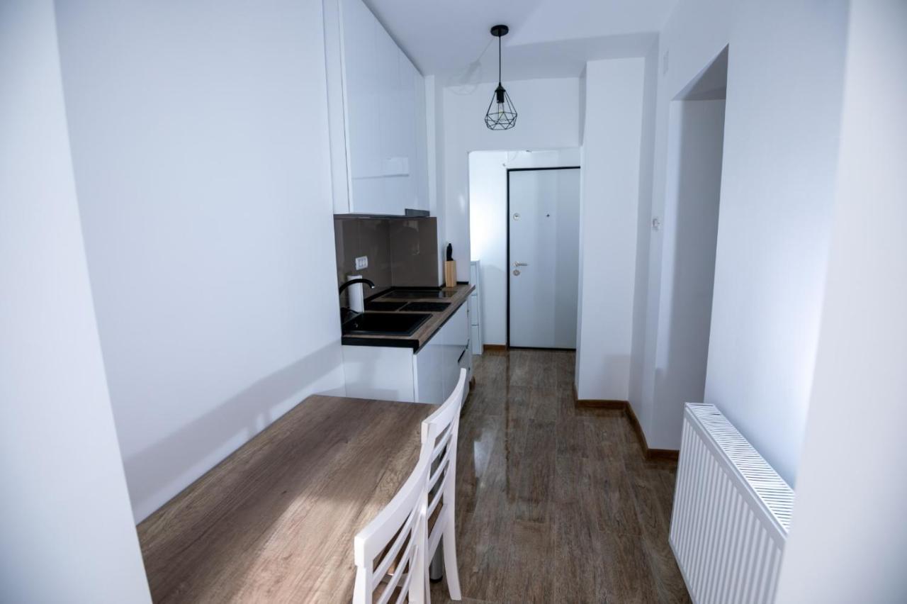 Apartament Central Târgu Jiu Eksteriør billede