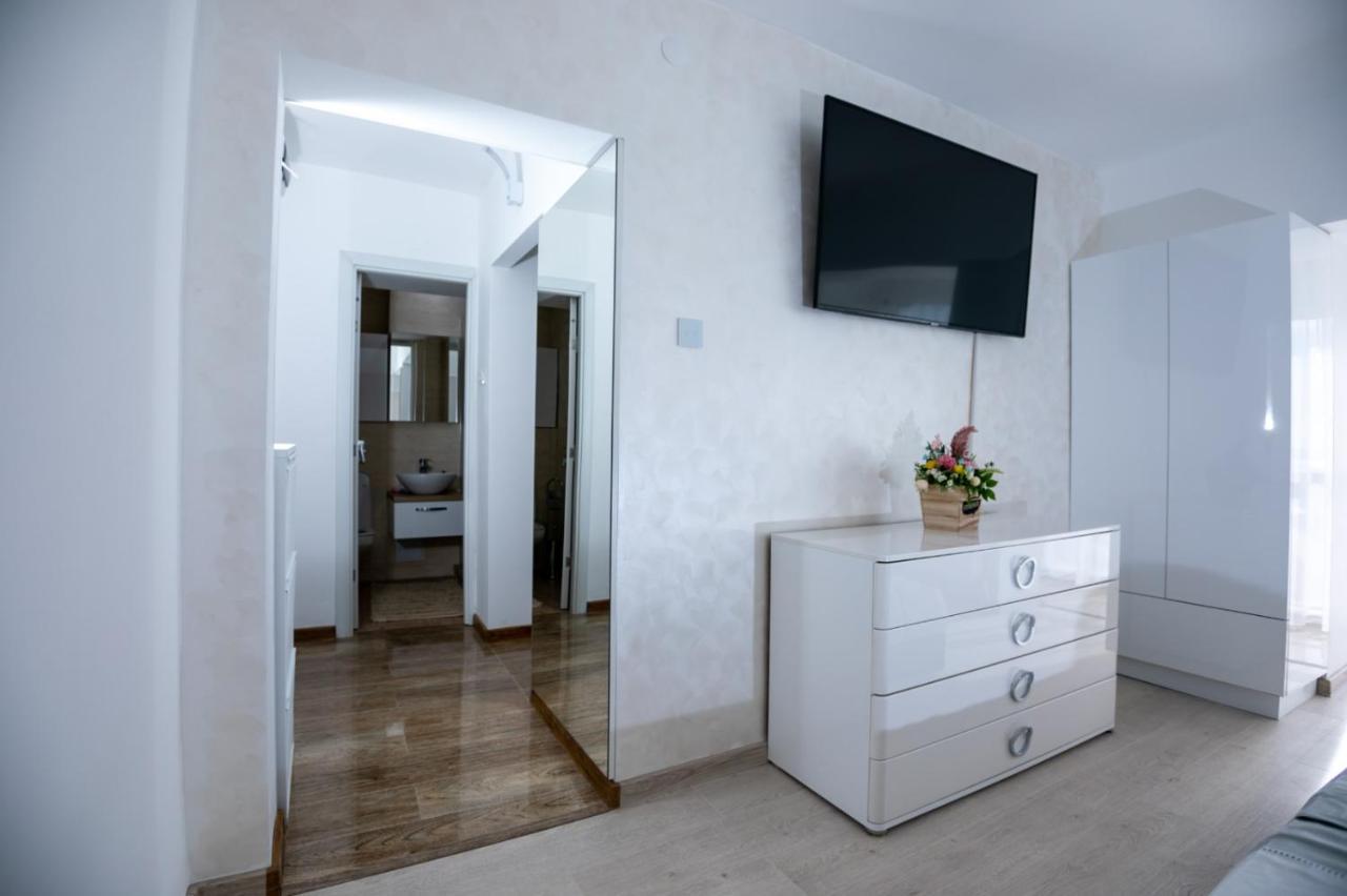 Apartament Central Târgu Jiu Eksteriør billede