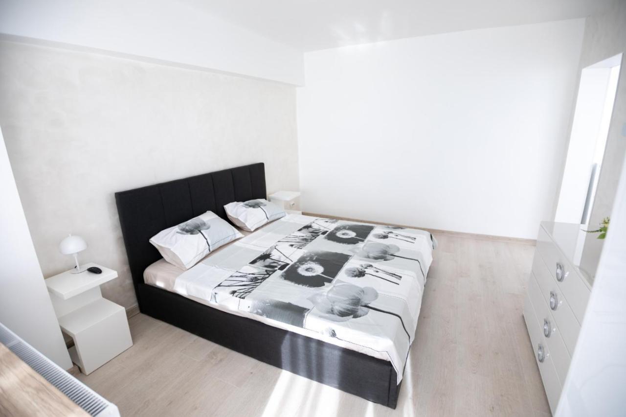 Apartament Central Târgu Jiu Eksteriør billede